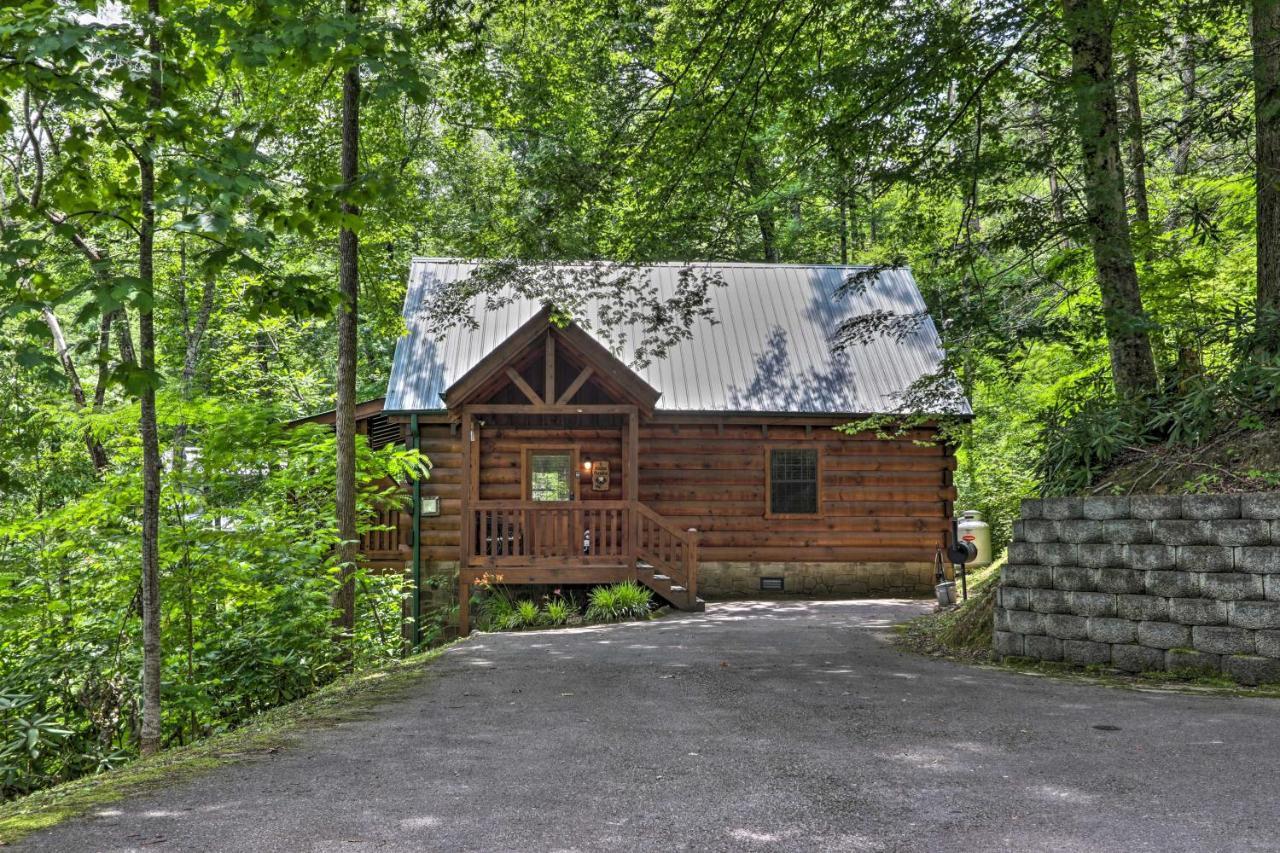 Вилла Gatlinburg Mountainside Escape With Deck And Hot Tub! Экстерьер фото